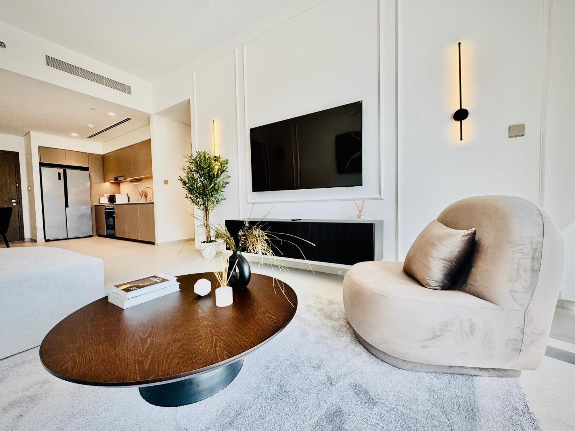 Venduras Homes -grande Tower, Downtown Dubai, Burj Khalifa & Fountain Views Apartment